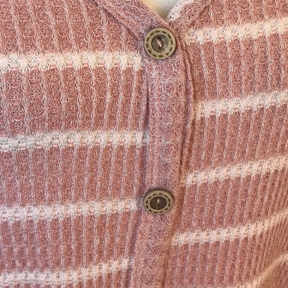 WAFFLE KNIT DOLMAN TOP W/ WHITE STRIPES - Picture 7 of 7